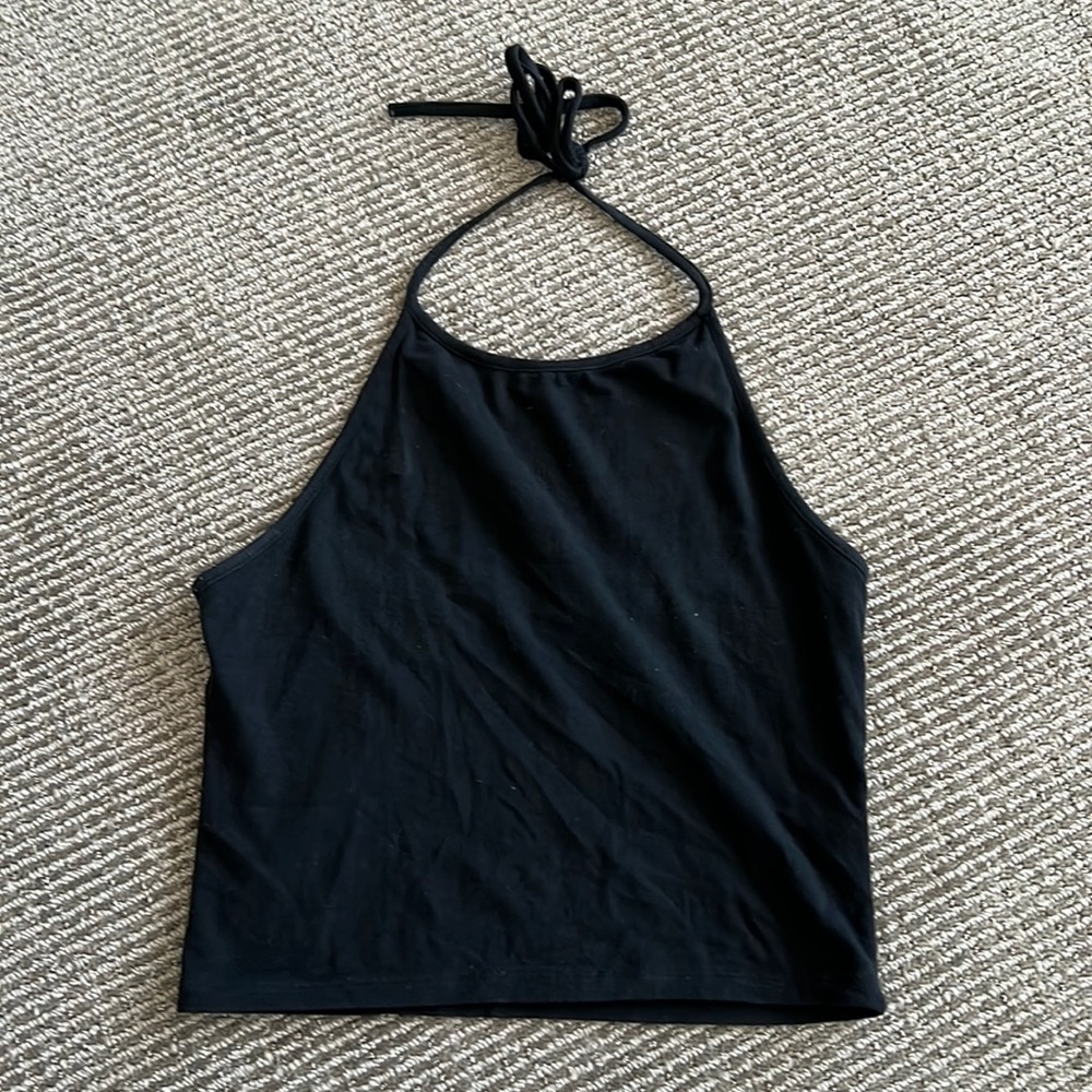 Brandy Melville cropped halter black top in O/S